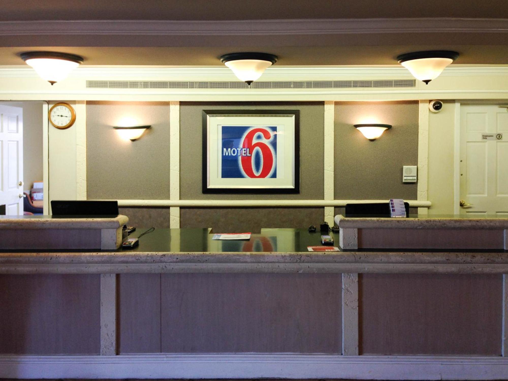 Motel 6-Monroe, La Εξωτερικό φωτογραφία